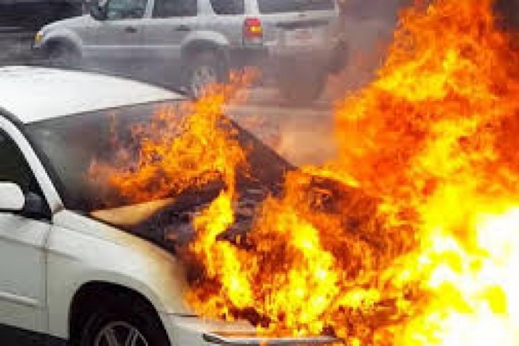 Arabada unutulan bu eşyalar otomobilinizi k&uuml;l edebilir!