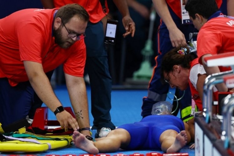Paris 2024'te şok anlar: Slovak y&uuml;z&uuml;c&uuml; bayıldı