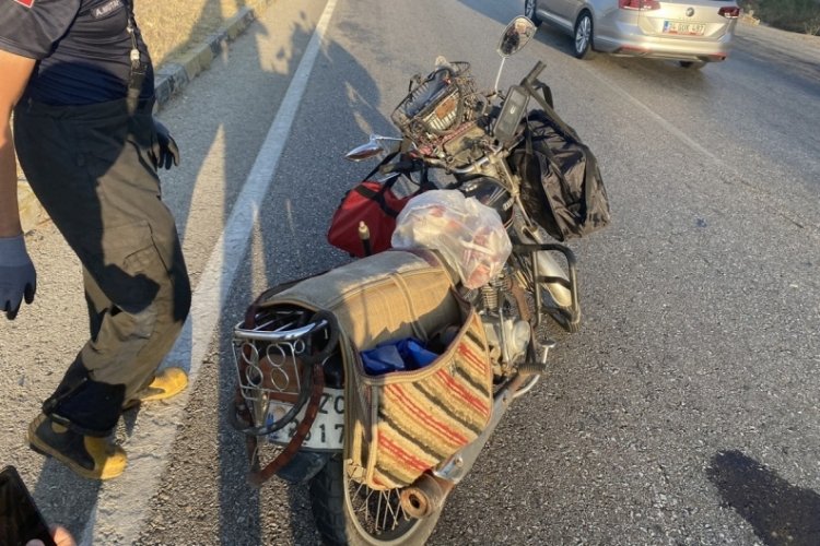 Manisa'da motosiklet devrildi: 1 yaralı