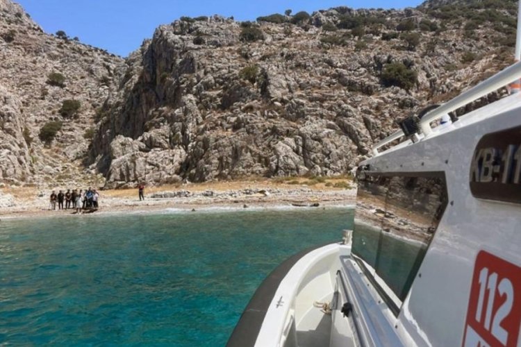Marmaris'te 22 d&uuml;zensiz g&ouml;&ccedil;men kurtarıldı