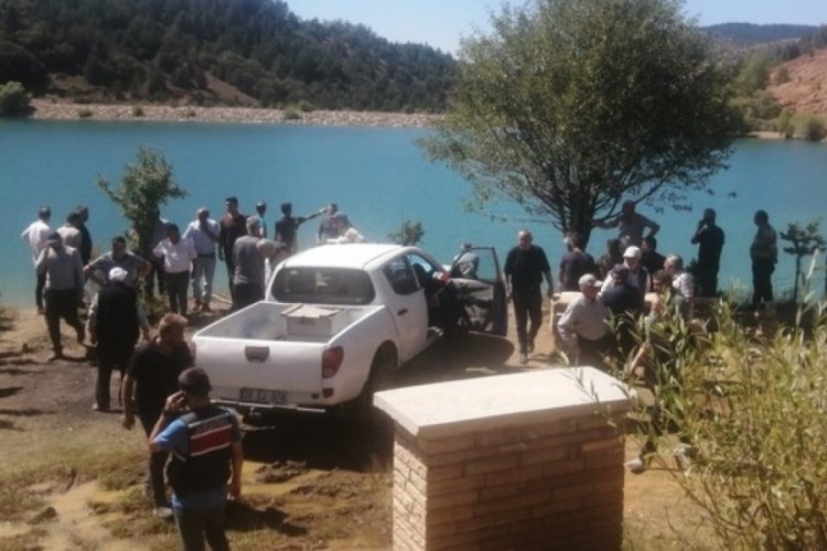 Torunlarını kurtarmak isterken boğuldu!