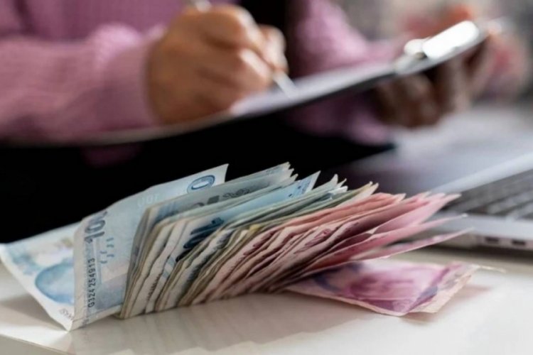 Bakanlık harekete ge&ccedil;ti: Emeklilik dilek&ccedil;esi i&ccedil;in acele etmeyin!