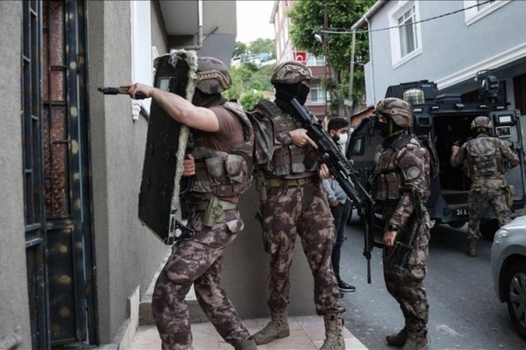 Van'da ter&ouml;r operasyonu! 19 kişi g&ouml;zaltına alındı