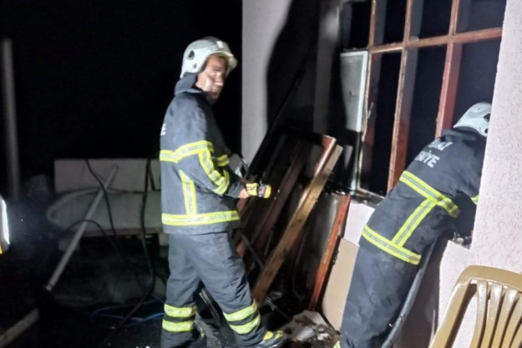 Hatay'da yanan evde hasar oluştu