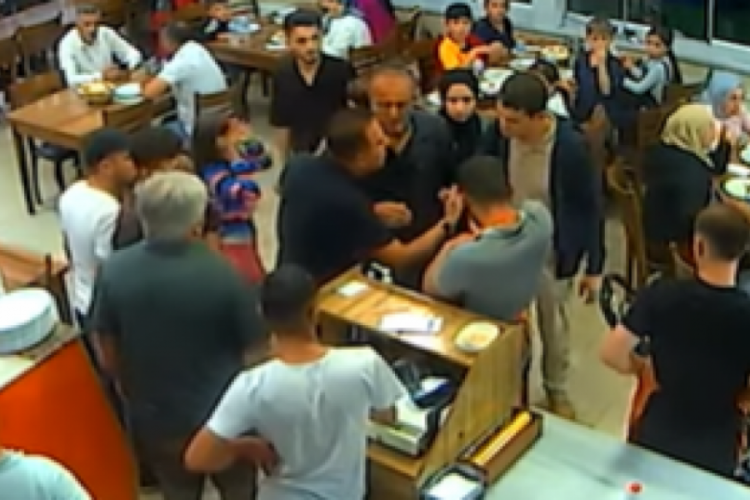 Restoran &ccedil;alışanlarına saldırdı iddiası sonrası o savcıdan a&ccedil;ıklama geldi!