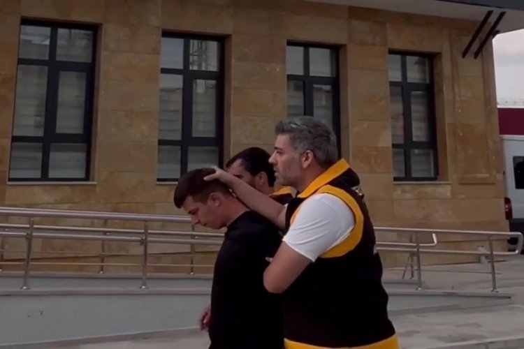Burnunun yamuk olması ele verdi!