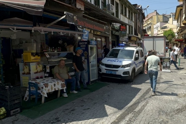 Bursa'da 2 numara b&uuml;y&uuml;k giydiği ayakkabı hayatını kurtardı