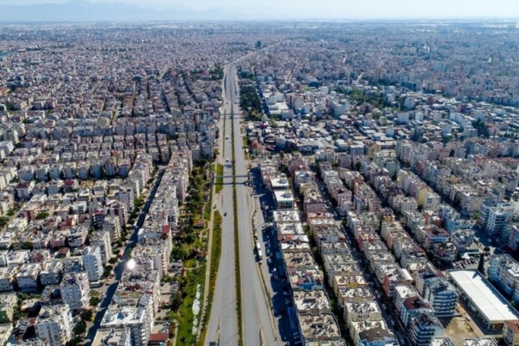 Antalya'da emlak&ccedil;ılar şikayet&ccedil;i: Bize ortak &ccedil;ıktılar, komisyonlar d&uuml;şt&uuml;