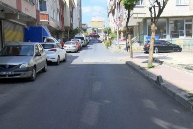 Aracını tamire g&ouml;t&uuml;ren vatandaşın aracı &ccedil;alındı! Peşlerine d&uuml;ş&uuml;p d&ouml;vd&uuml;