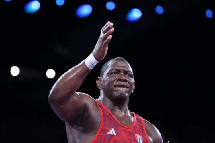 K&uuml;balı g&uuml;reş&ccedil;i Nunez 5. kez olimpiyat şampiyonu