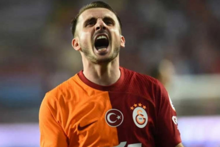 Oyundan alınan Kerem Akt&uuml;rkoğlu, hocasına k&uuml;f&uuml;r etti iddiası!
