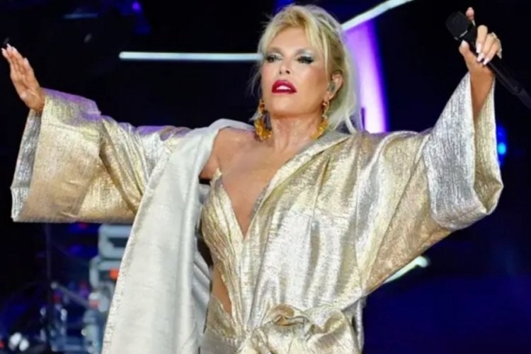 Ajda Pekkan Harbiye konserinde sinirlendi!