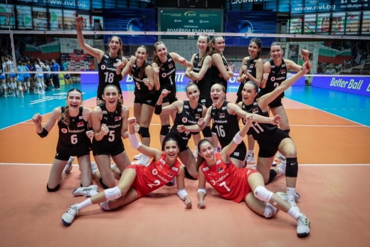 U20 Kadın Milli Takımımız Slovenya'yı 3-0 Mağlup Etti