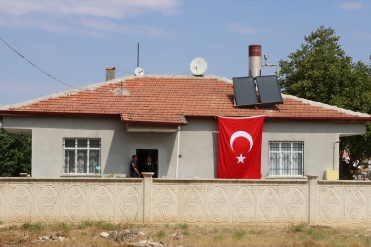 Oğlunun acısına dayanamayan şehit annesi kalp krizi ge&ccedil;irdi