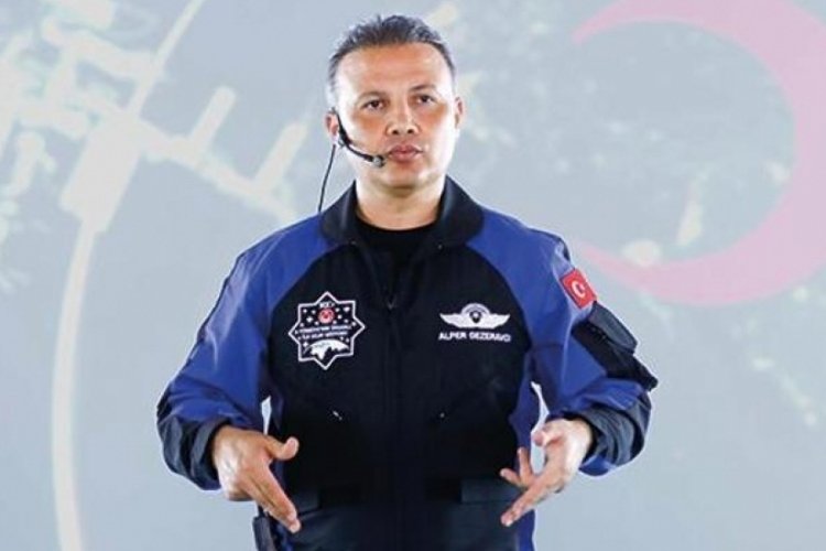 Alper Gezeravcı, depremzede &ouml;ğrencilerle buluştu