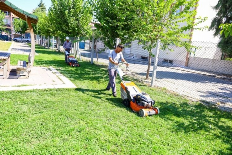 Uşak'ta &ccedil;evre temizlik &ccedil;alışmaları aralıksız devam ediyor!