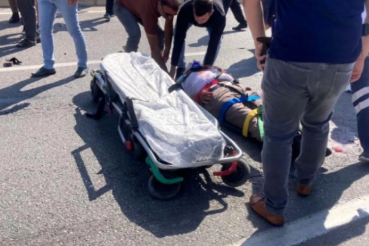 Motosiklet ile otomobil &ccedil;arpıştı: 1 &ouml;l&uuml;, 1 ağır yaralı!