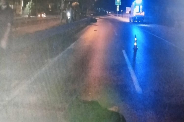 Bursa'da motosikletiyle ref&uuml;jdeki bariyere &ccedil;arptı! Hayatını kaybetti
