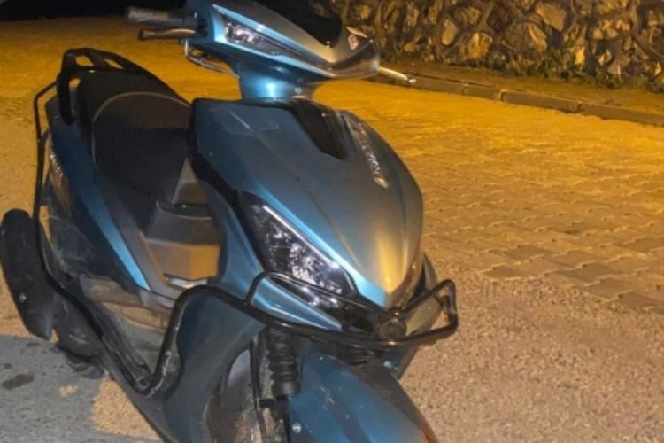 Bursa'da park halindeki motosikleti &ccedil;aldılar!