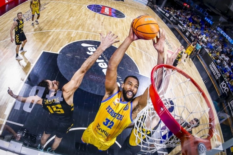 TOFAŞ Basketbol Takımı Trevor Thompson ile anlaşma sağladı