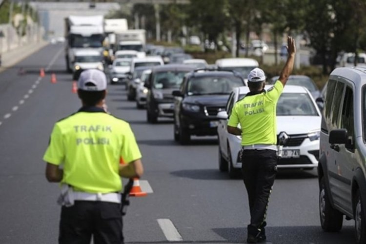 Ara&ccedil; sahipleri dikkat! Trafikten men edilecek