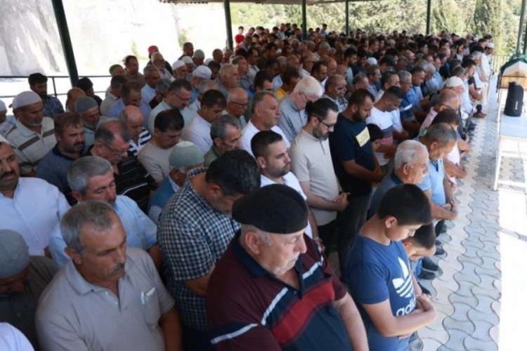Enkazdan yaralı &ccedil;ıkartılan adam 18 ay sonra vefat etti!