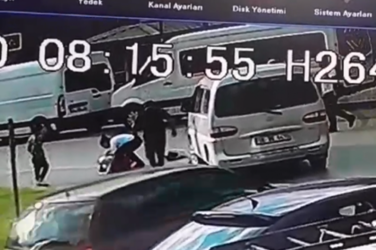 Bursa'da bir anlık dalgınlık kazayı beraberinde getirdi! O anlar kameralara yansıdı