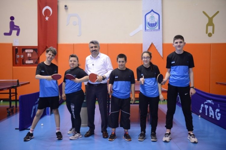 Bursa'da &ouml;zel gereksinimli &ccedil;ocuklar sporla hayata hazırlanıyor