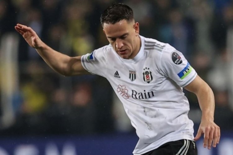 Beşiktaş'ta ayrılık resmen a&ccedil;ıklandı!