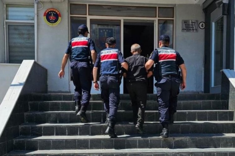 Cezaevi firarisi jandarma ekiplerinden ka&ccedil;amadı