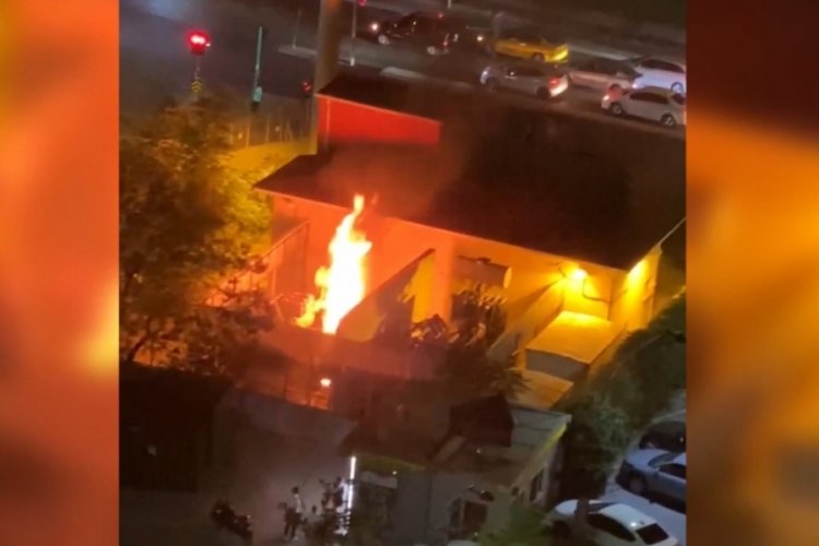 İstanbul&nbsp;Zeytinburnu'nda trafo yangını!