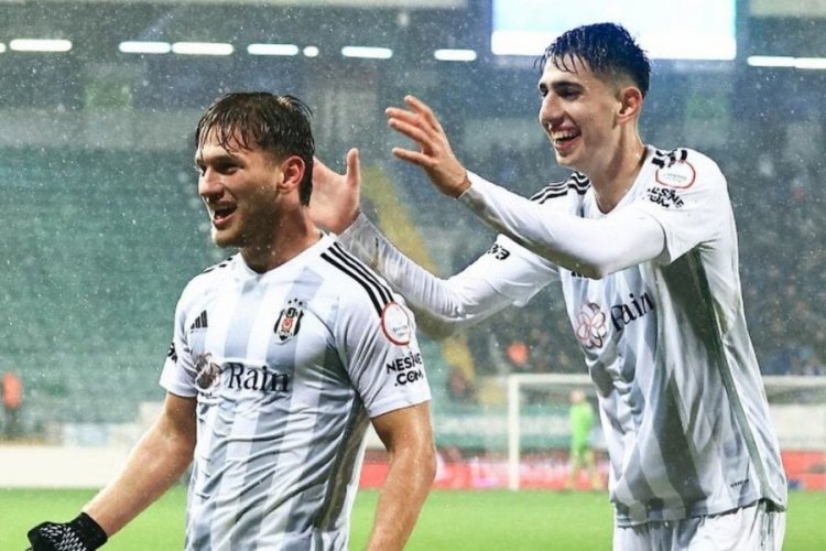 Rapid Wien Beşiktaş'ın gen&ccedil; yıldızını istiyor