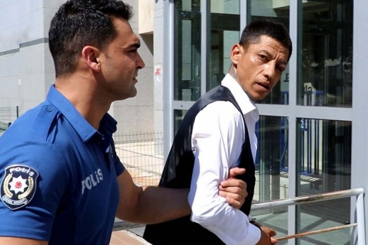 Denizli'de kadın kıyafetleri giyen hırsız, polisten ka&ccedil;amadı
