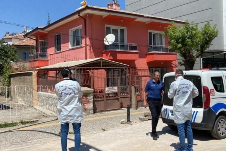 Yaşlı kadın g&uuml;nler sonra evinde &ouml;l&uuml; bulundu