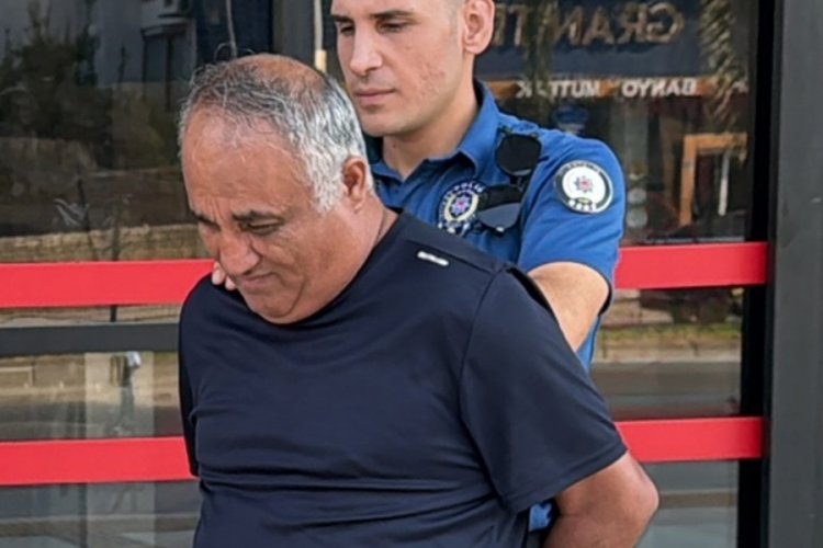 Antalya'da &ouml;ğrencilerinin m&uuml;stehcen g&ouml;r&uuml;nt&uuml;lerini &ccedil;eken satran&ccedil; eğitmeni tutuklandı