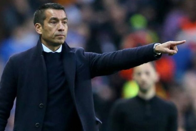 Giovanni van Bronckhorst kimdir? Giovanni van Bronckhorst nereli? Giovanni van Bronckhorst ka&ccedil; kupa kazandı? Giovanni van Bronckhorst ka&ccedil; yaşında?