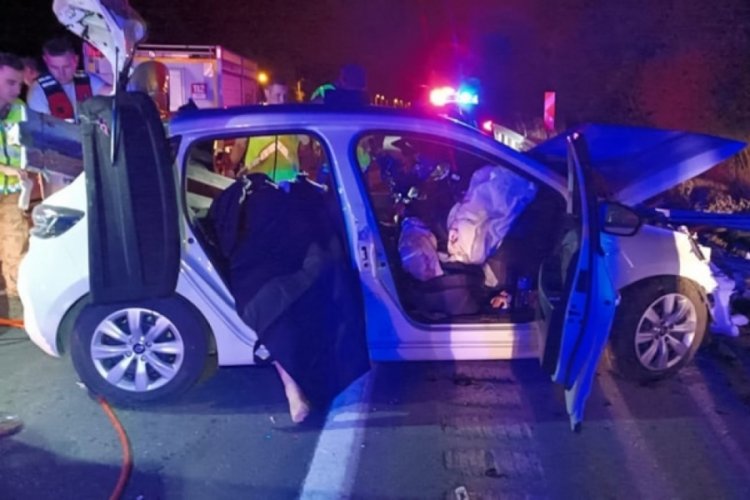 Uzman &ccedil;avuş ve hemşire eşi kaza kurbanı oldu