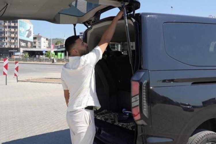 Sıfır VIP minib&uuml;s aldı, hayatının şokunu yaşadı!