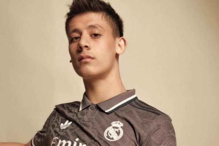 Real Madrid'in yeni sezon forması a&ccedil;ıklandı!