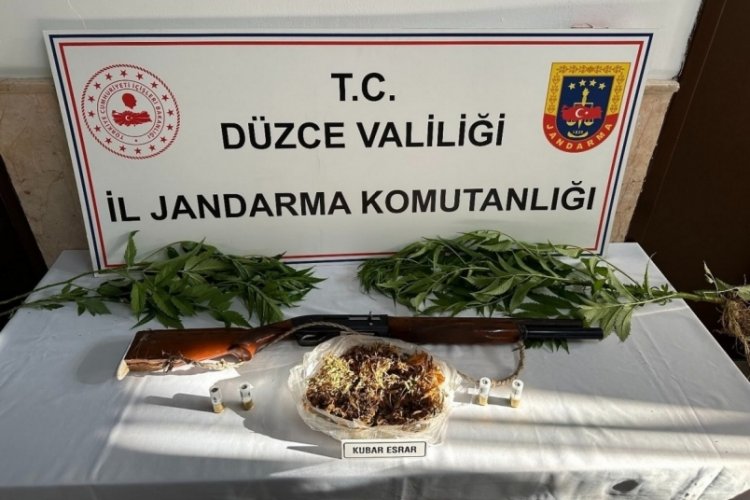 D&uuml;zce'de uyuşturucu ile m&uuml;cadele! 4 kişi tutuklandı