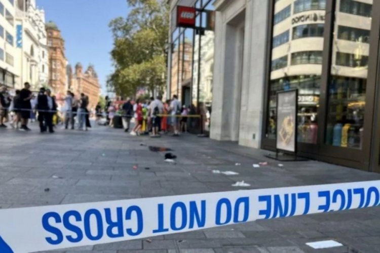 Londra'da bı&ccedil;aklı saldırı: Ş&uuml;pheli g&ouml;zaltına alındı!