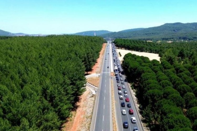 Bursa-İneg&ouml;l-Boz&uuml;y&uuml;k yoluna dikkat!