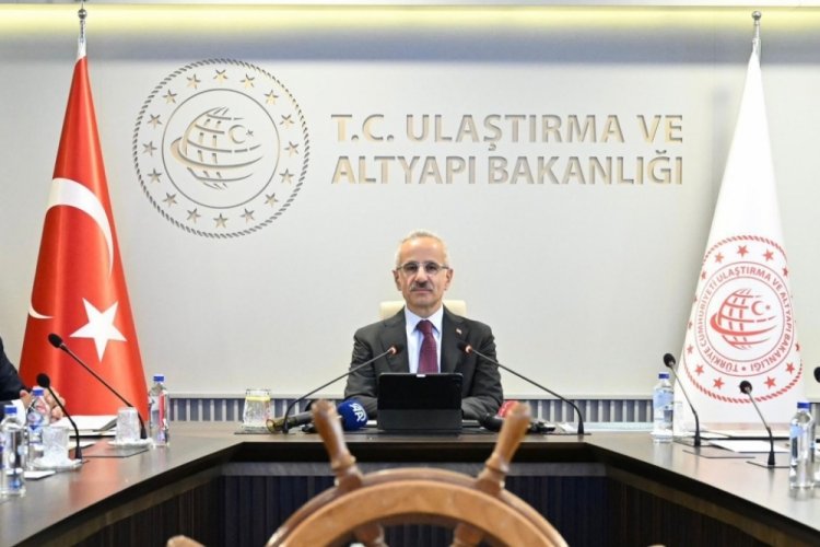 Bakan Uraloğlu a&ccedil;ıkladı: Artık denize a&ccedil;ılmak daha kolay!