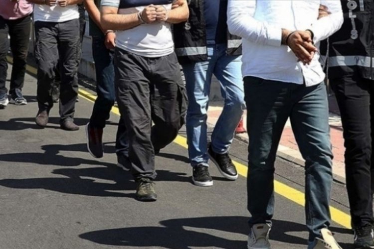 Bursa'da ruhsatsız silah ticareti ve tefecilik operasyonunda 34 kişi yakalandı