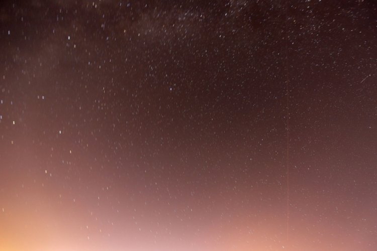 Bandırma'da muhteşem manzara  perseid meteor yağmuru binlerce kişi tarından izlendi!