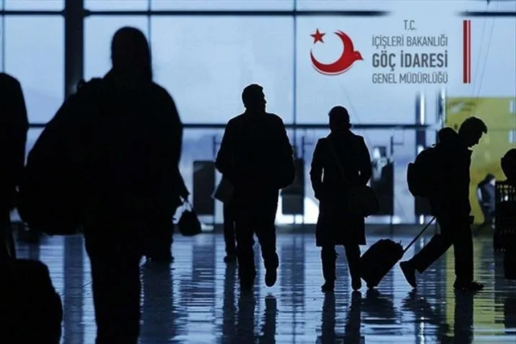 Bakan Yerlikaya: Takipsiz g&ouml;&ccedil;men kalmayacak