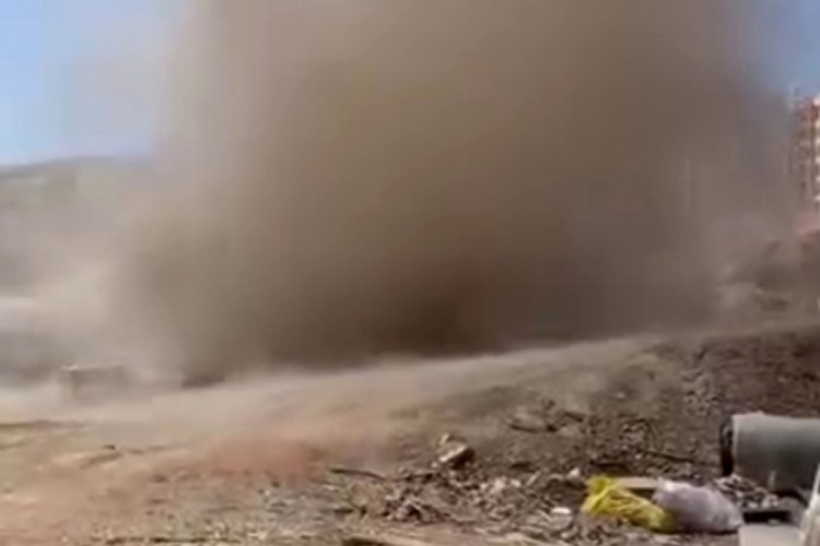 Hatay'da inşaat sahasında &ccedil;ıkan hortum korku dolu anlar yaşattı!