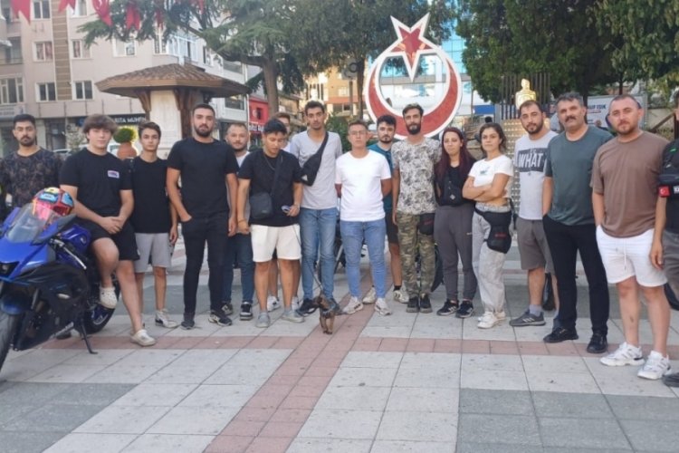 Bursa'da motosiklet s&uuml;r&uuml;c&uuml;leri kazalara dikkat &ccedil;ekmek i&ccedil;in toplandı!