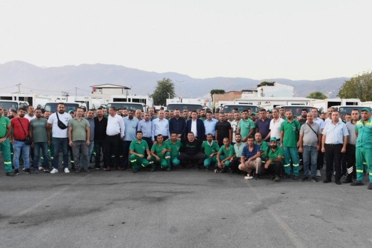 Osmangazi Belediye Başkanı Aydın iş&ccedil;ilerle bir arada
