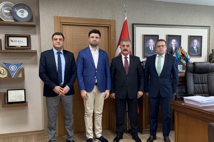 Bursaspor Başkanı &Ccedil;elik'ten MHP Bursa Genel Merkezine ziyaret